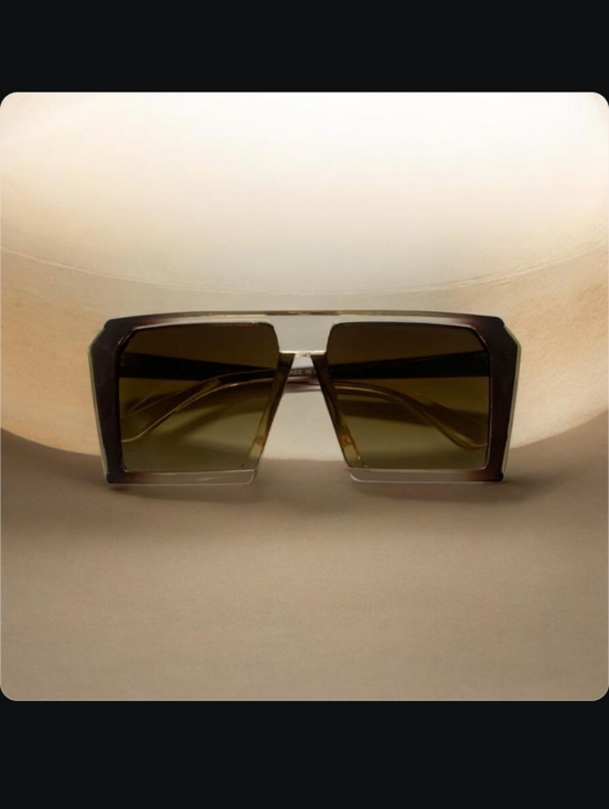 Accessories - Oversized Square Rim Sunglasses in Olive Gradient